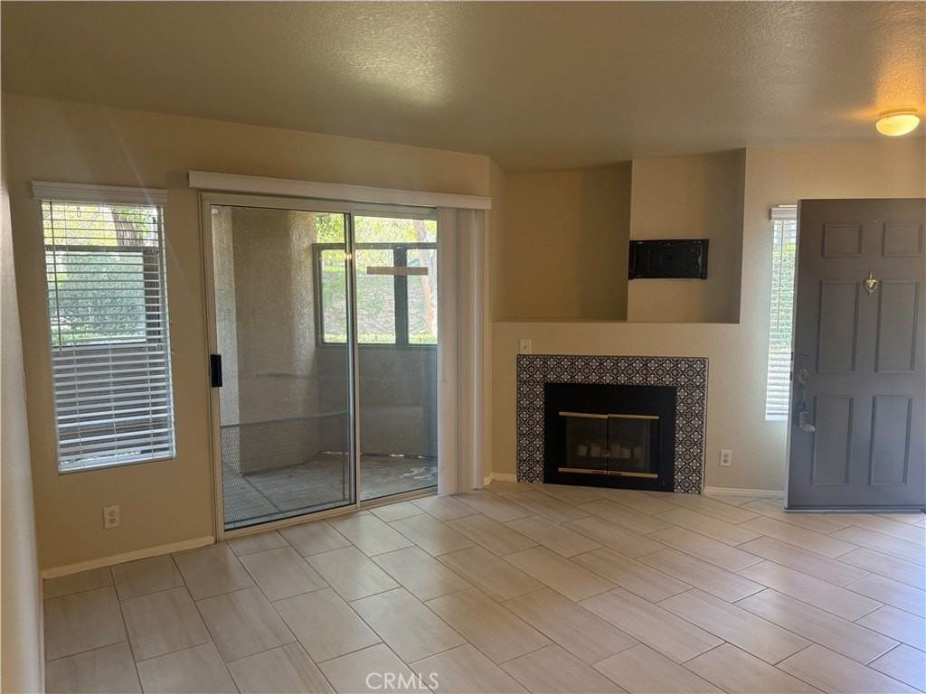 1 Pomelo - Photo 3 of 16