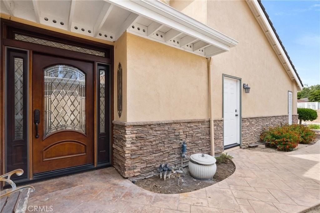 24802 Oak Creek Ln - Photo 2 of 30