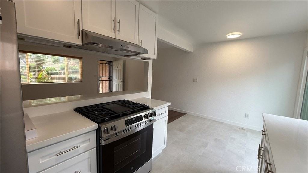 313 Avenida Santa Barbara #B - Photo 6 of 26