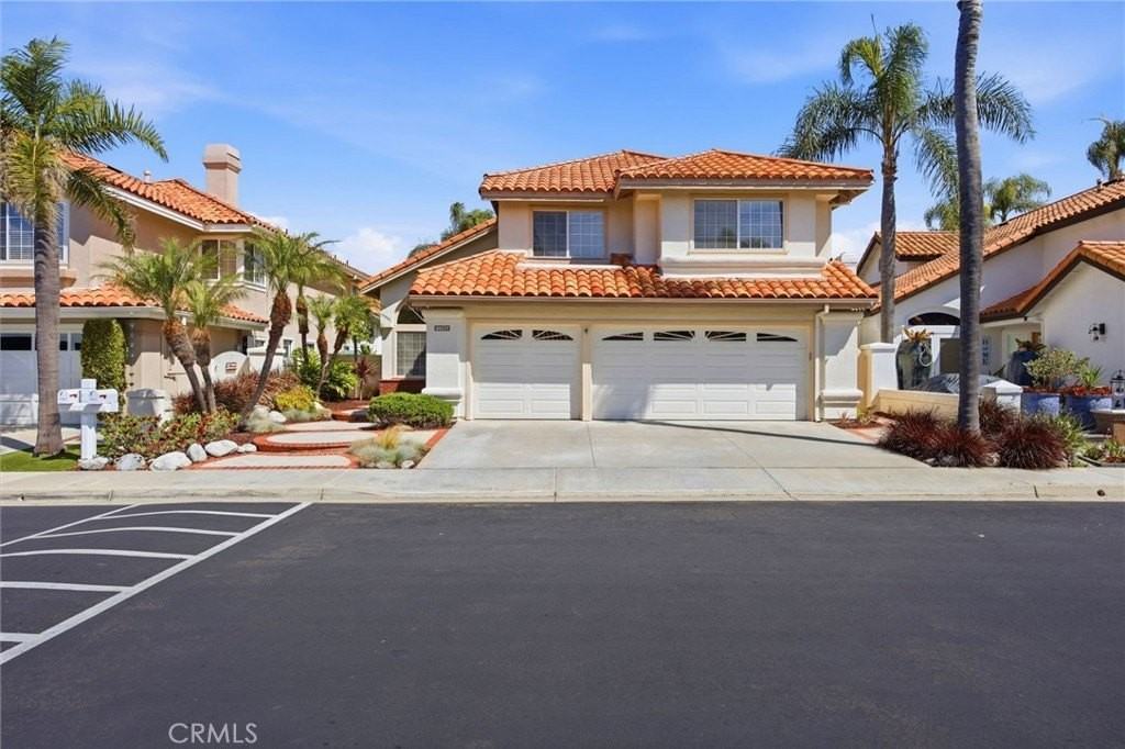 1504 Avenida De Nogales - Photo 2 of 50