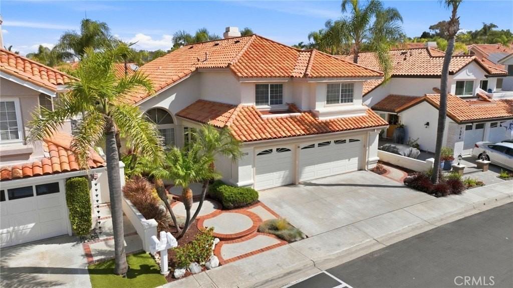 1504 Avenida De Nogales - Photo 3 of 50