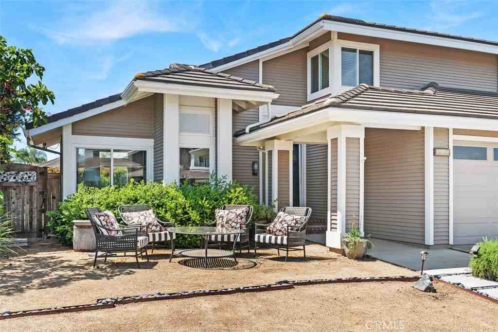 25732 Weston Dr - Photo 4 of 50