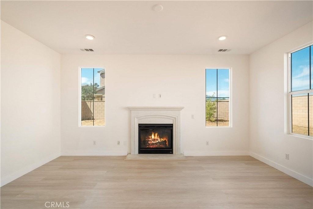 13296 Joliet Dr - Photo 5 of 50