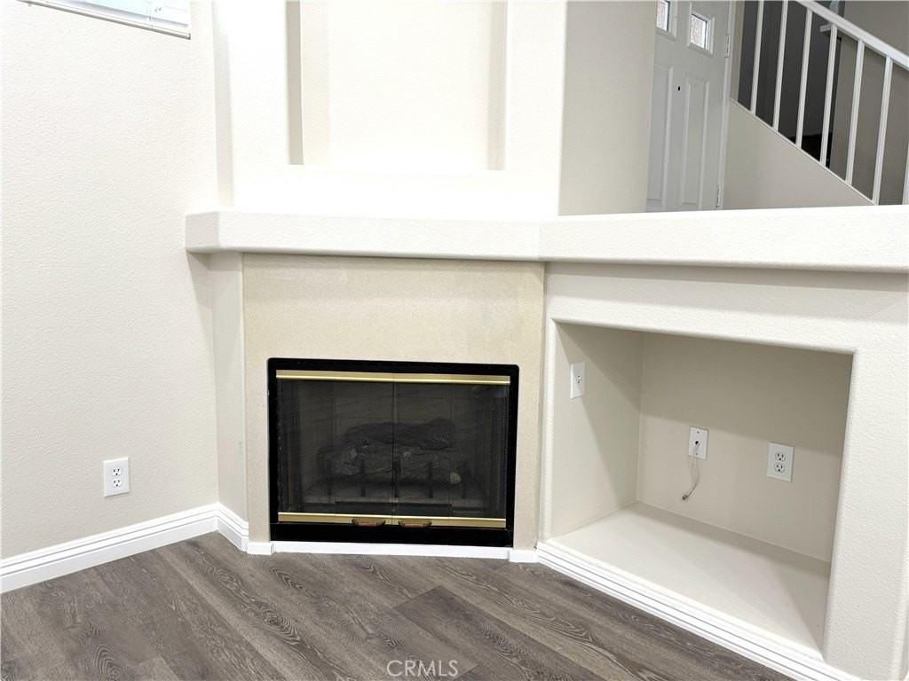 88 Mission Ct - Photo 3 of 11