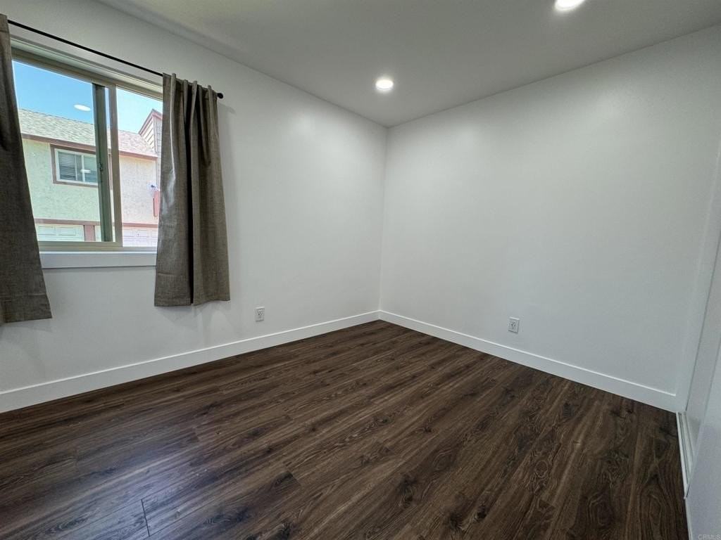 847 Tamayo Dr - Photo 5 of 14