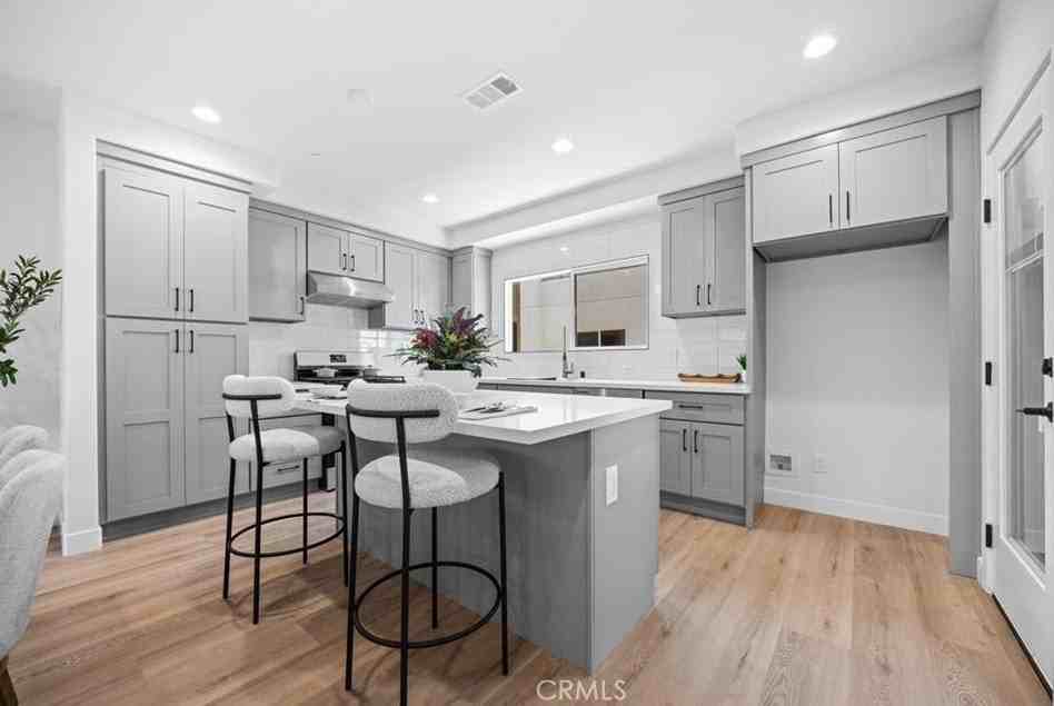 7692 9th St - Photo 5 of 14