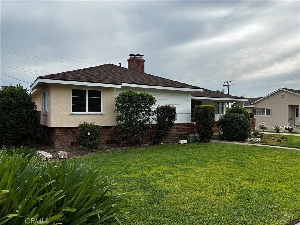 1520 Melody Ln - Photo 5 of 20