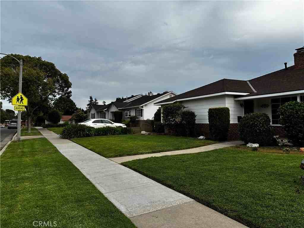 1520 Melody Ln - Photo 6 of 20