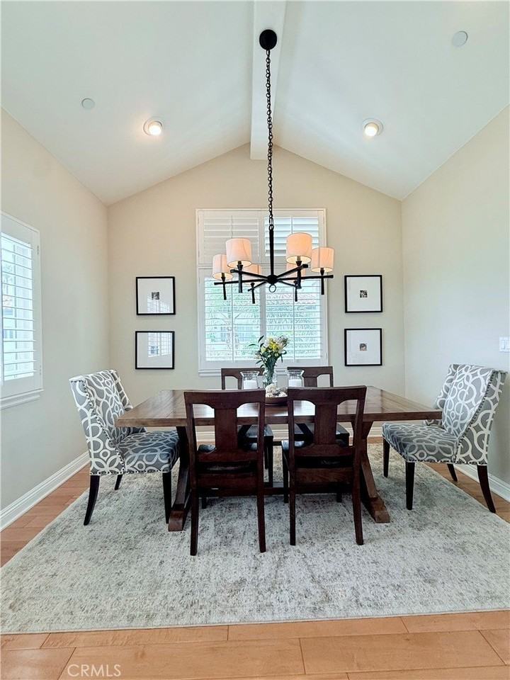 307 N Broadway #B - Photo 7 of 28