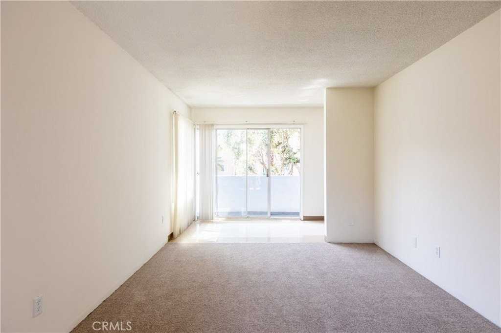 509 Avenue G #1 - Photo 2 of 9