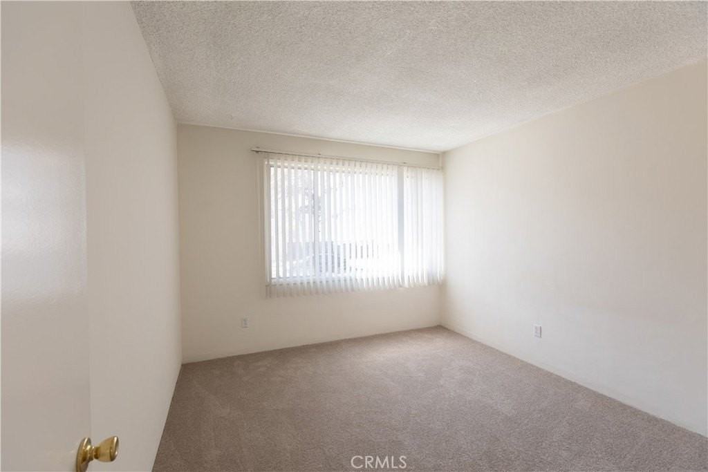 509 Avenue G #1 - Photo 5 of 9