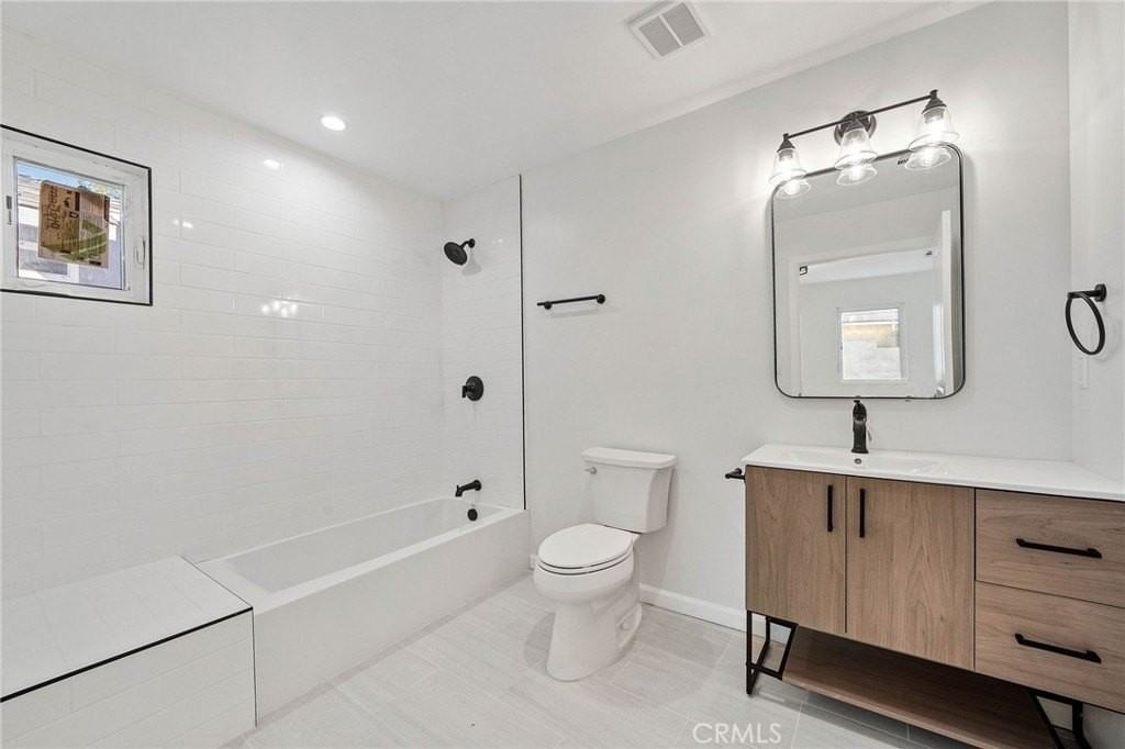 10318 Burin Ave #1-2 - Photo 5 of 9