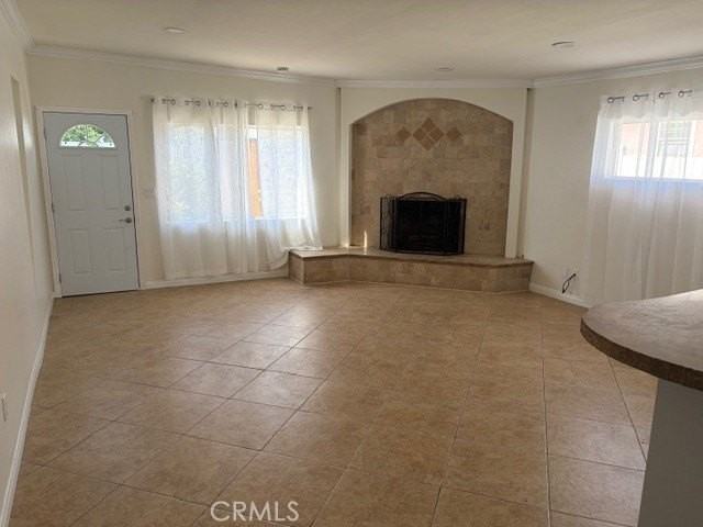 18730 Collins St - Photo 3 of 25