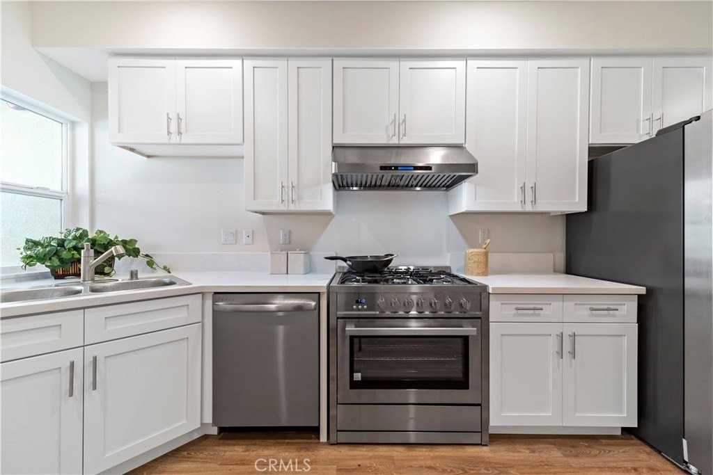 961 E Phillips Blvd #01 - Photo 4 of 25