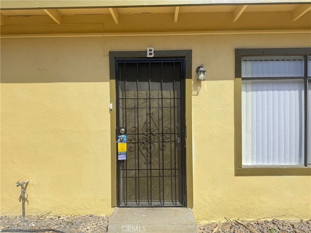 5152 San Bernardino St - Photo 2 of 13