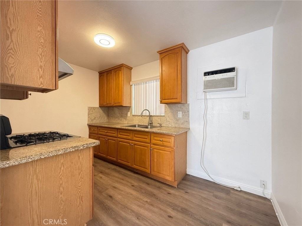 5152 San Bernardino St - Photo 6 of 13