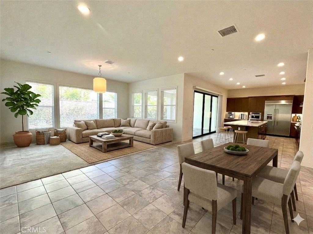 12040 Estrella Pl - Photo 2 of 32