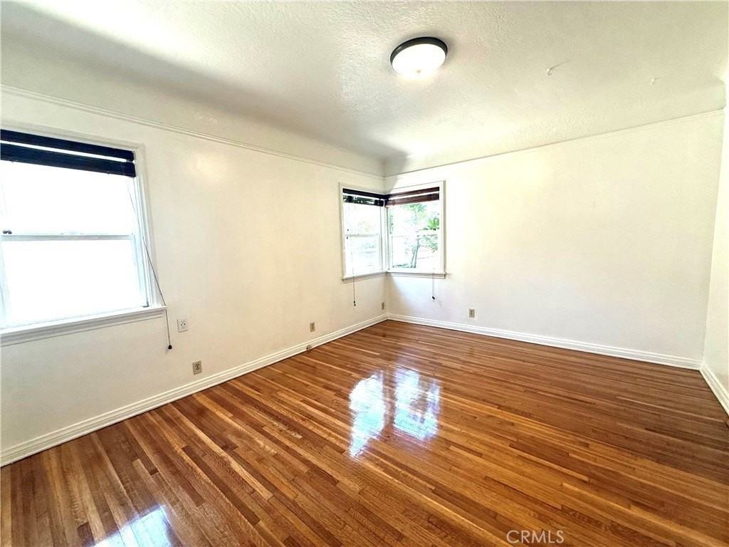 1148 S 2nd St Street - Photo 4 of 19