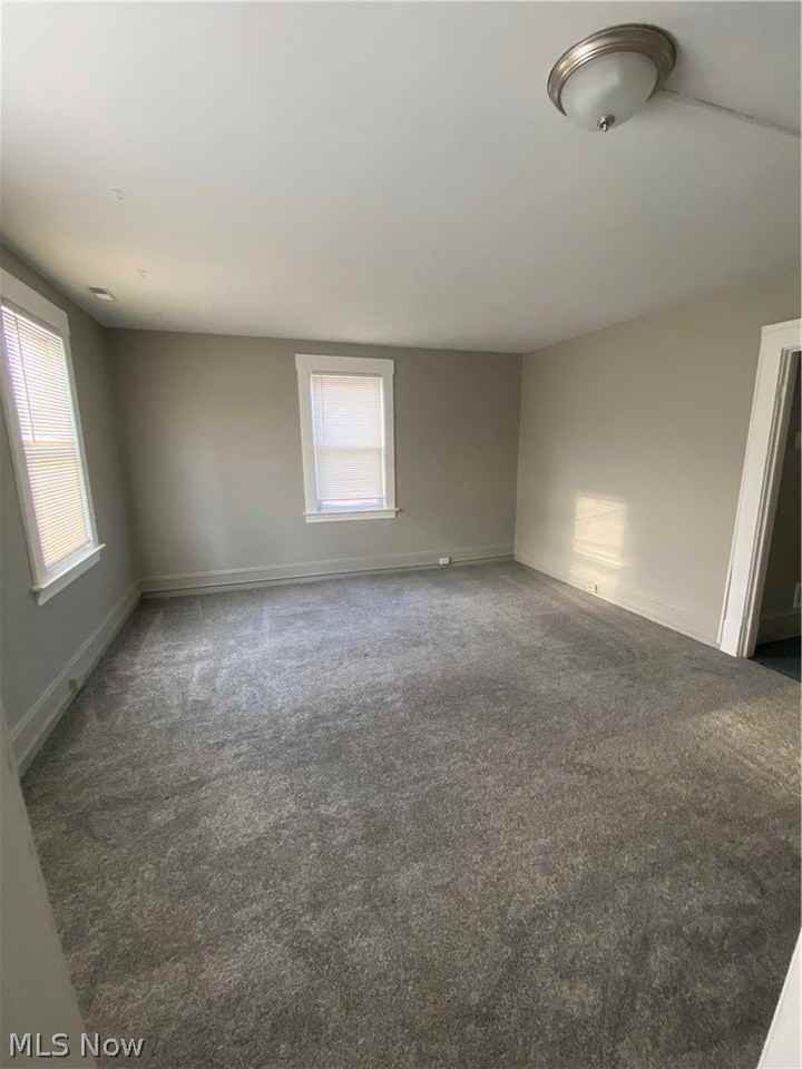 4435 State Rd - Photo 4 of 11