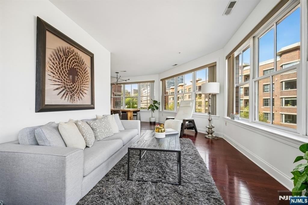 22 Ave At Port Imperial 302 - Photo 7 of 39