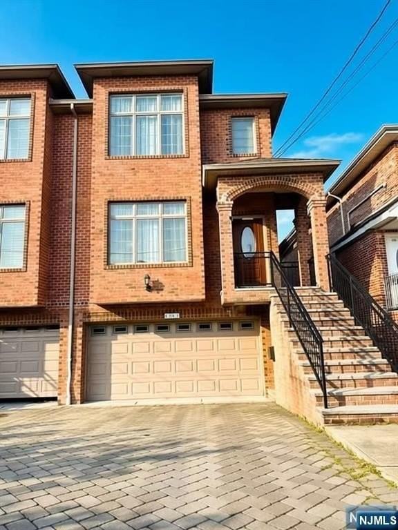 229 E Columbia Ave - Photo 2 of 22