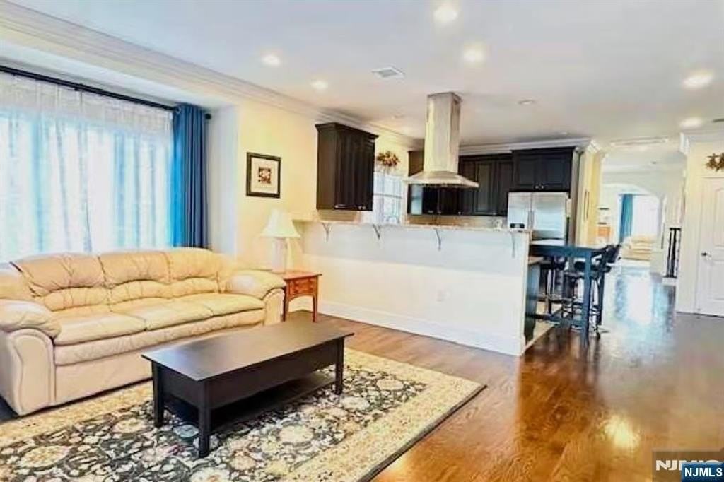 229 E Columbia Ave - Photo 4 of 22