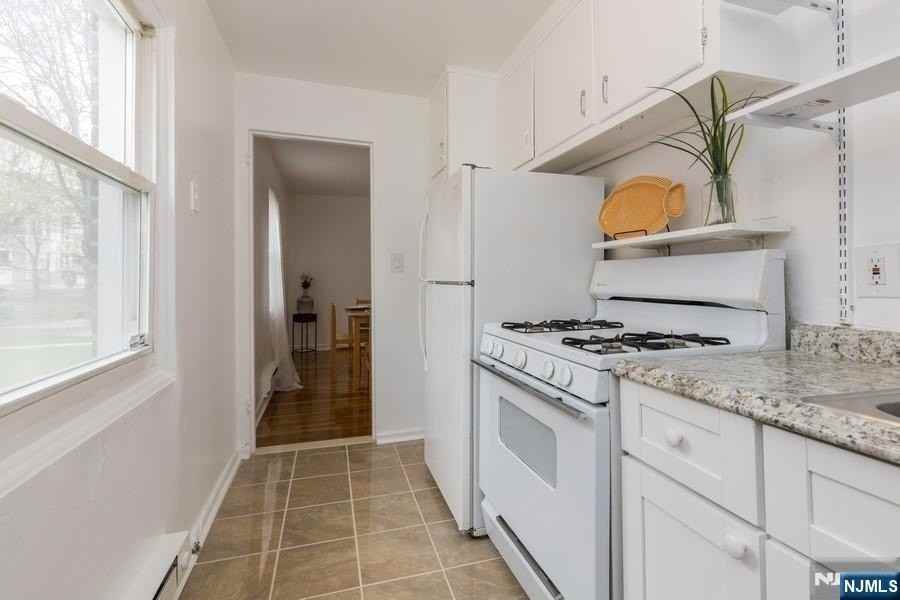 138 Lincoln St Apt A10 - Photo 3 of 6