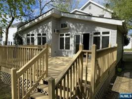 featured image of 99 Lincoln Ave