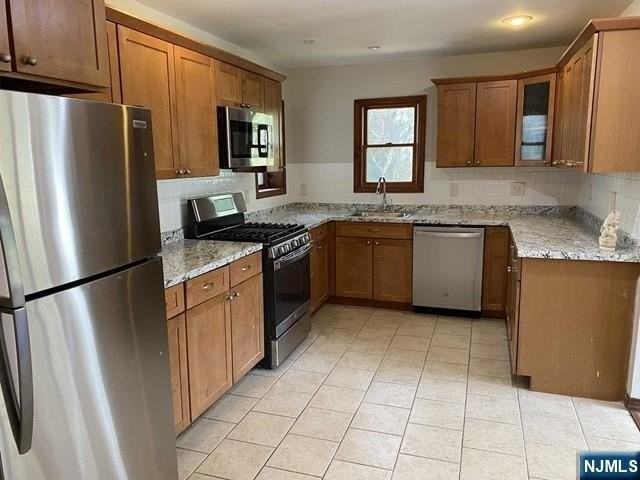 99 Lincoln Ave - Photo 4 of 22