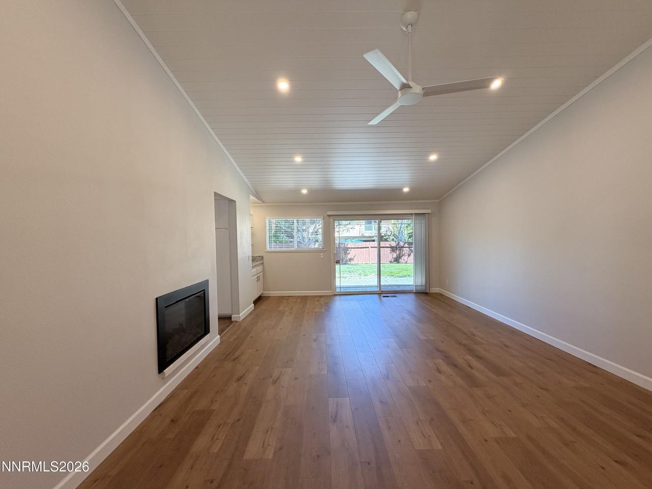 795 Twin Pines Ct - Photo 6 of 25