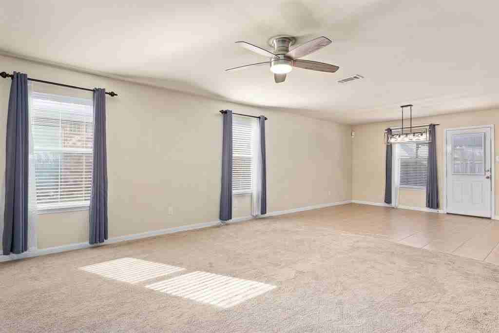 9105 Sun Haven Way - Photo 3 of 16