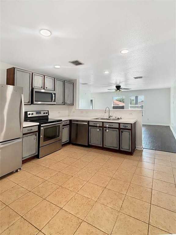 1217 Caroline Dr - Photo 3 of 14