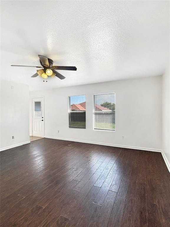 1217 Caroline Dr - Photo 6 of 14