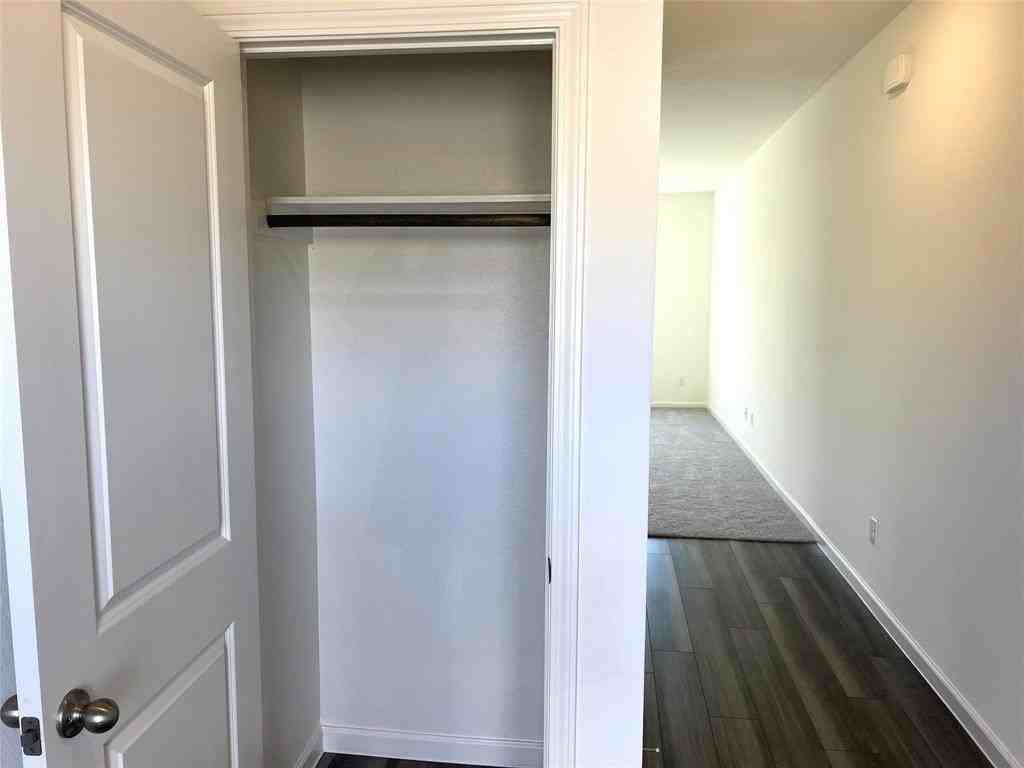 1901 Chapel Hill Rd - Photo 6 of 37