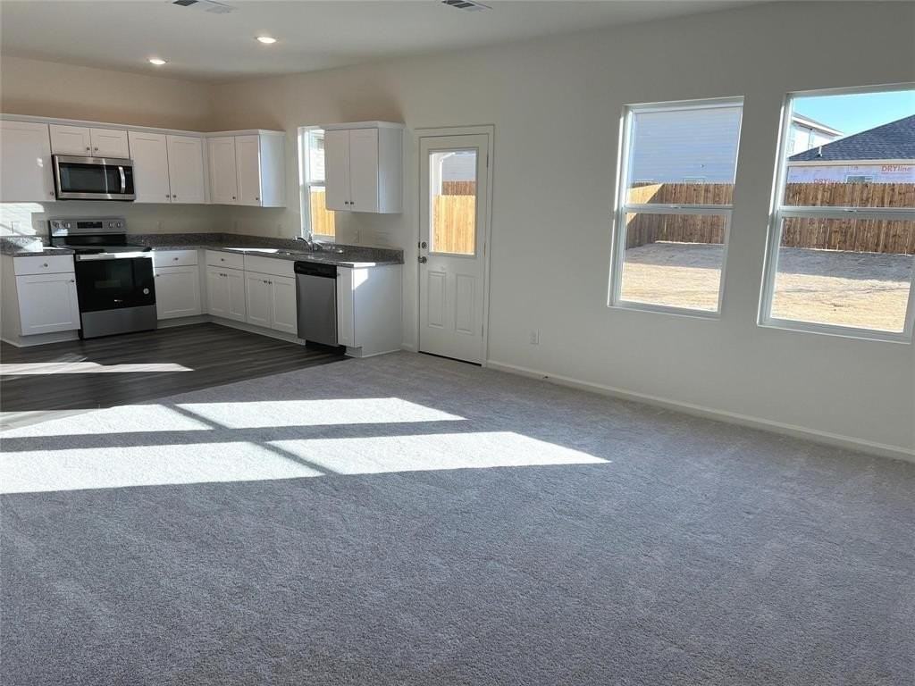 1901 Chapel Hill Rd - Photo 7 of 37