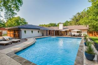 1516 W Five Mile Pkwy - Photo 1 of 1