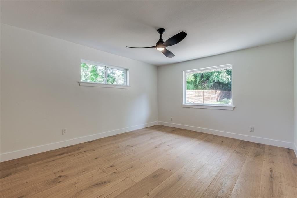 1516 W Five Mile Pkwy - Photo 7 of 30