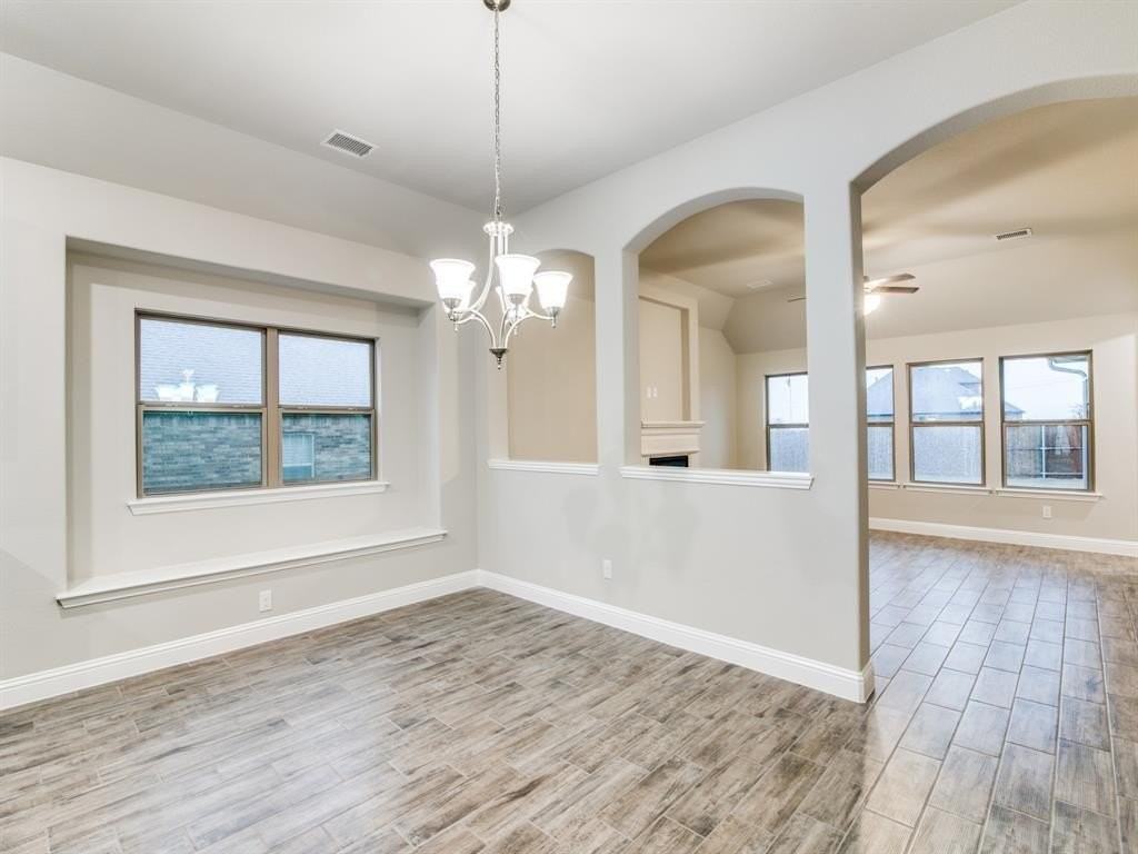 430 Oleander Dr - Photo 5 of 26