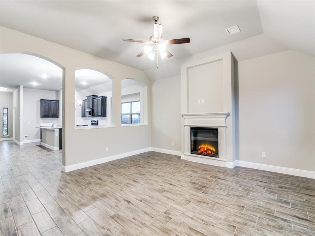 430 Oleander Dr - Photo 6 of 26