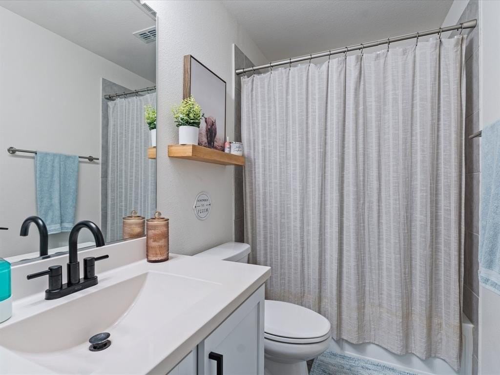 6202 Halton Dr - Photo 5 of 27