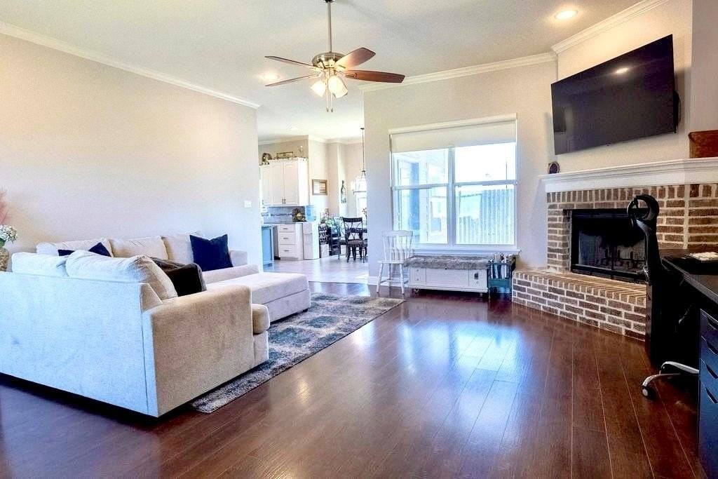 132 Foxtrot Ln - Photo 4 of 21