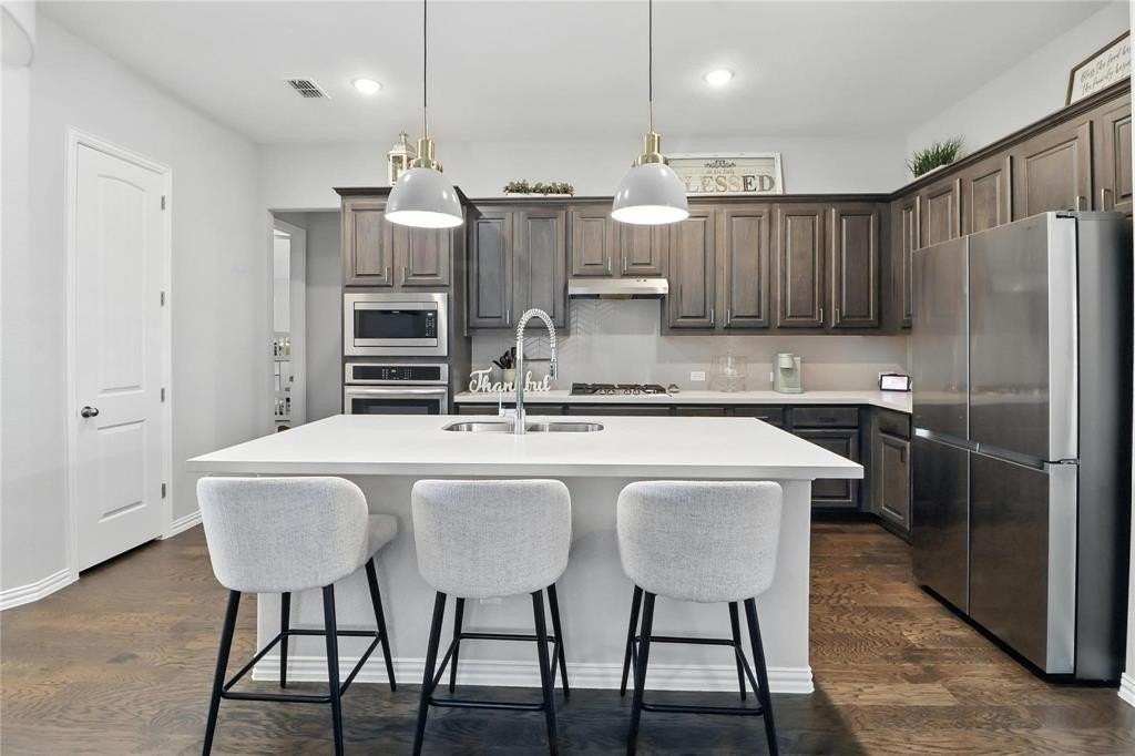 5512 Pebble Dr - Photo 6 of 26