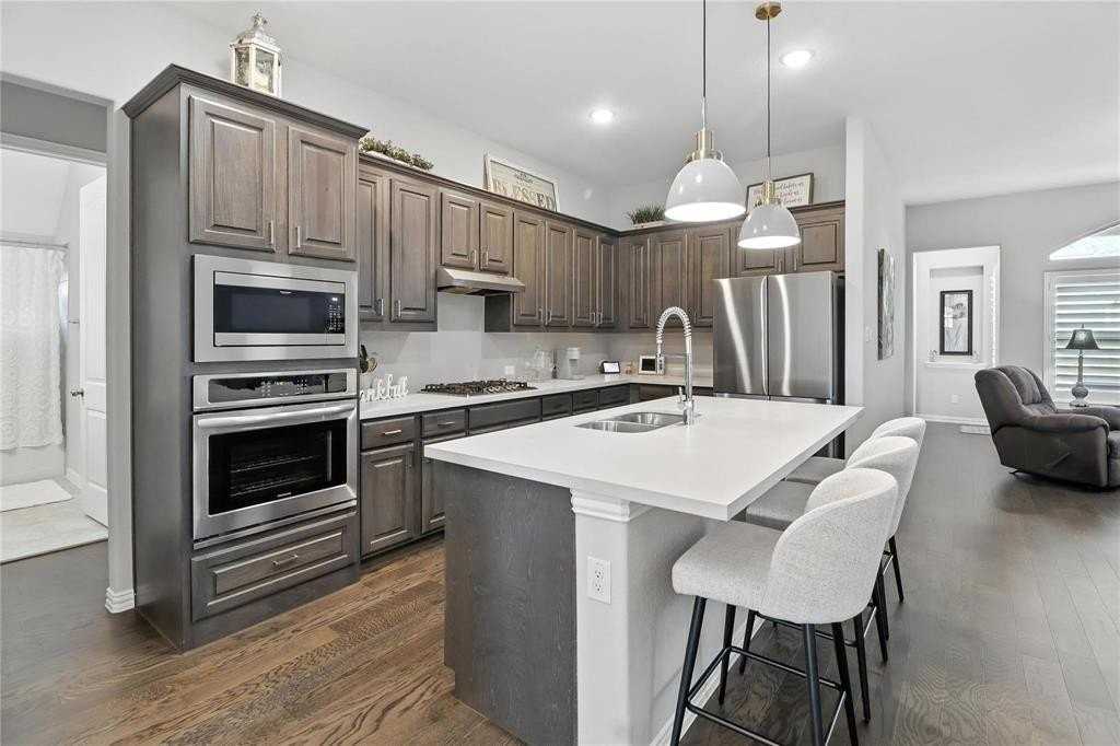 5512 Pebble Dr - Photo 7 of 26