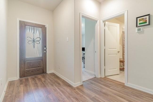 5017 Bailey Way - Photo 4 of 28