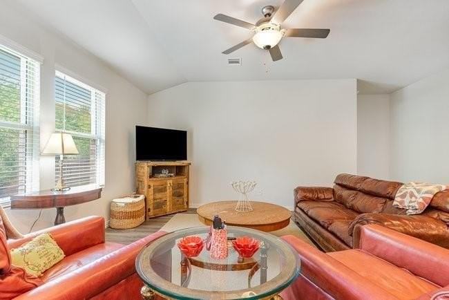 5017 Bailey Way - Photo 7 of 28