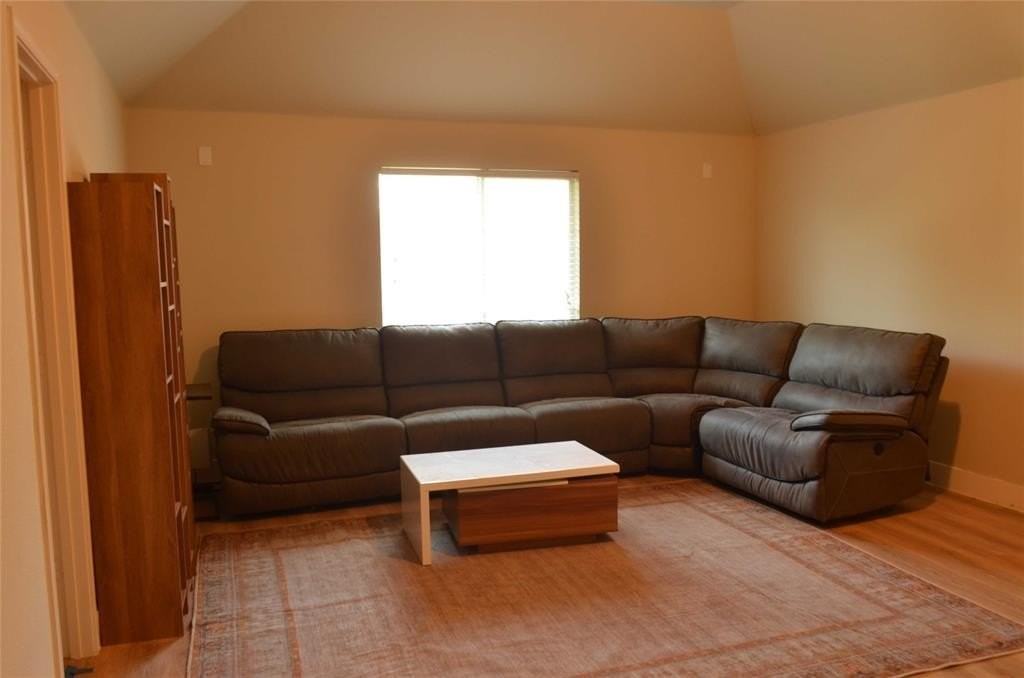 5453 Imperial Meadow Dr - Photo 4 of 24