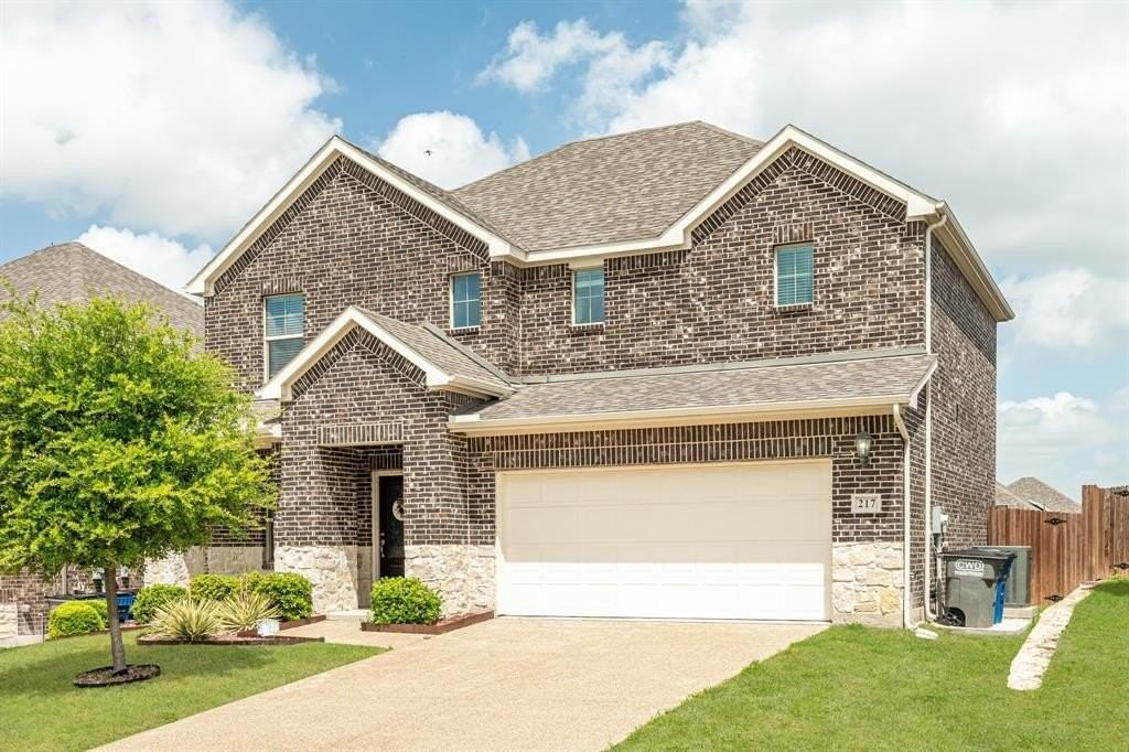 217 Fieldstone Dr - Photo 2 of 28