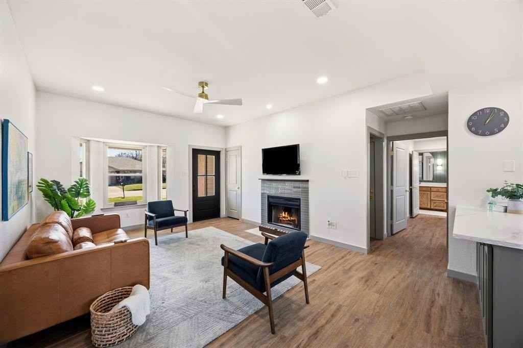 617 Reed St - Photo 5 of 35