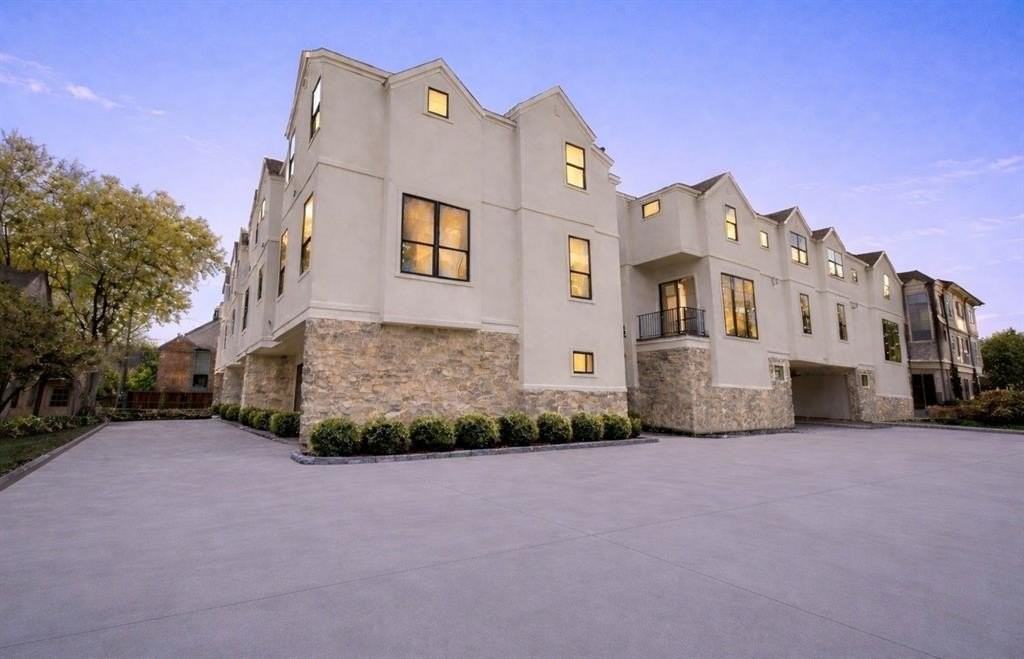 4505 Emerson Ave #1 - Photo 2 of 35