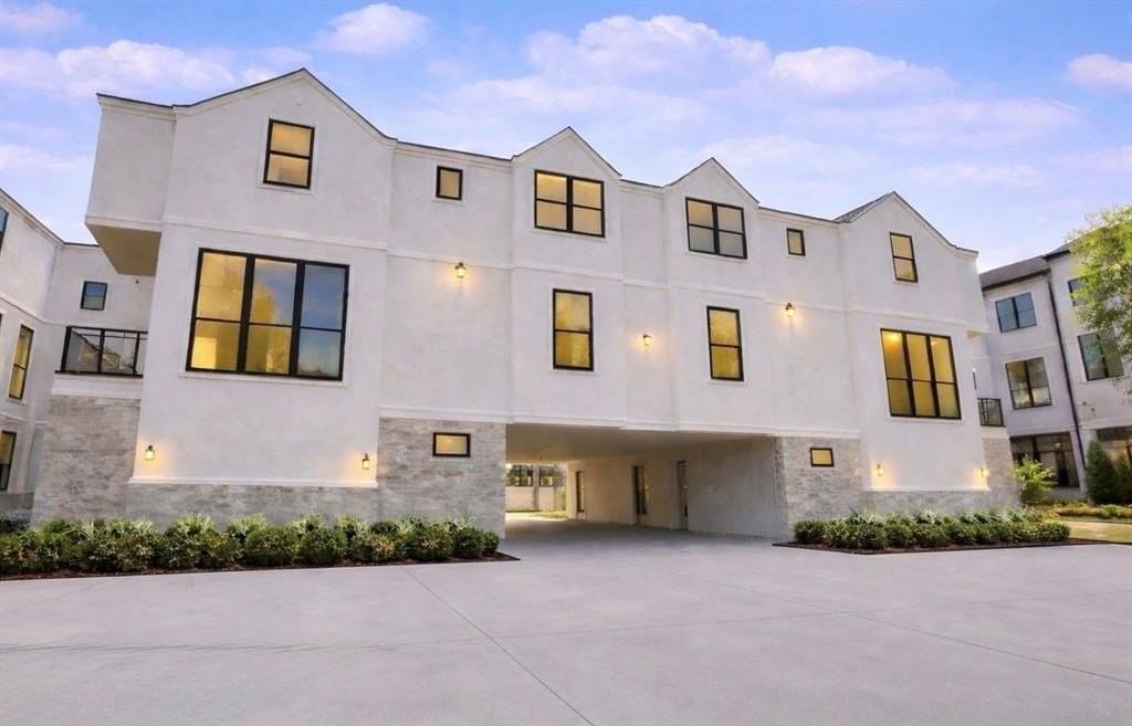 4505 Emerson Ave #1 - Photo 3 of 35